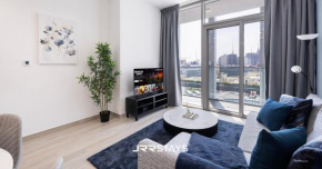 Stunning Luxury 1BR - Modern with Pool View - JVC